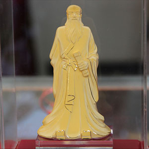老子圣像黄金摆件